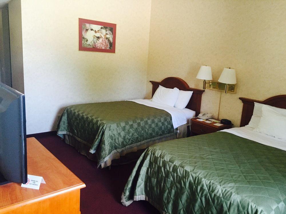 San Bernandino Inn & Suites Сан Бернардино Екстериор снимка