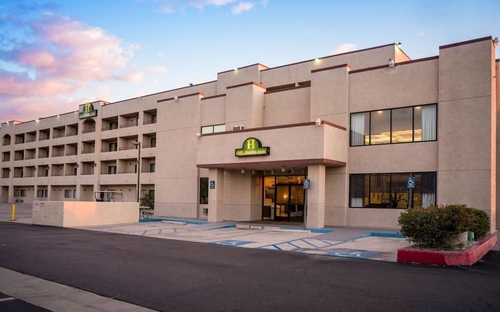 San Bernandino Inn & Suites Сан Бернардино Екстериор снимка