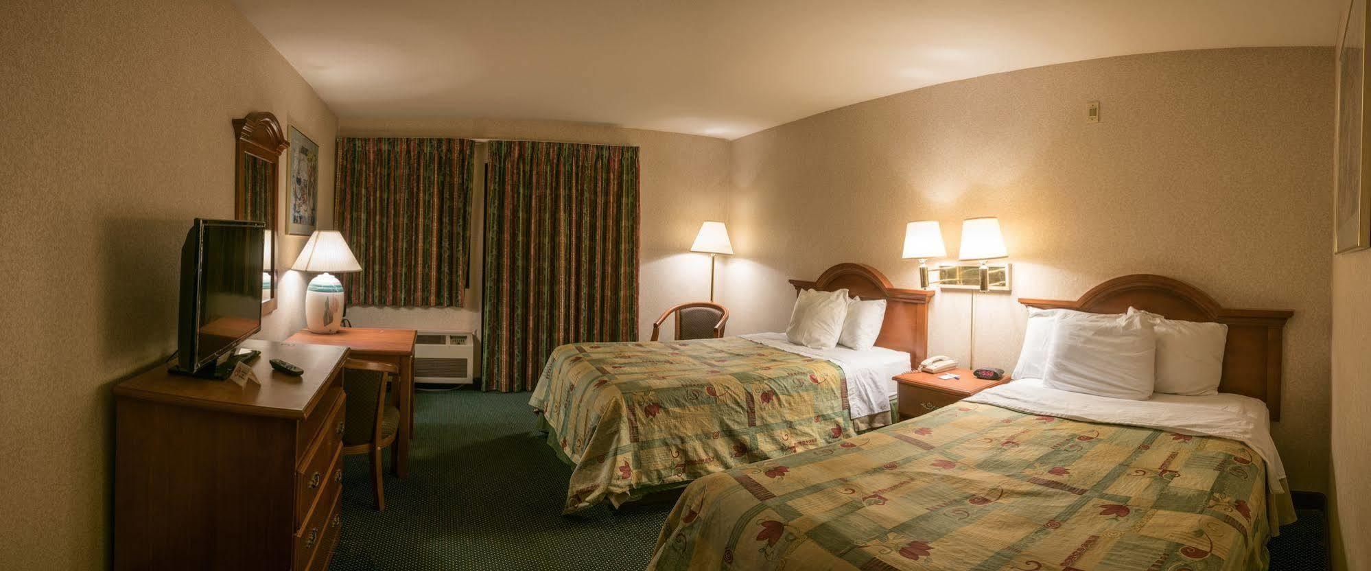 San Bernandino Inn & Suites Сан Бернардино Екстериор снимка