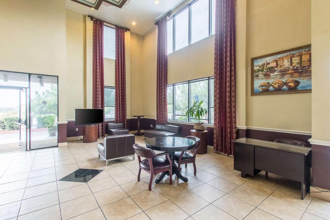 San Bernandino Inn & Suites Сан Бернардино Екстериор снимка