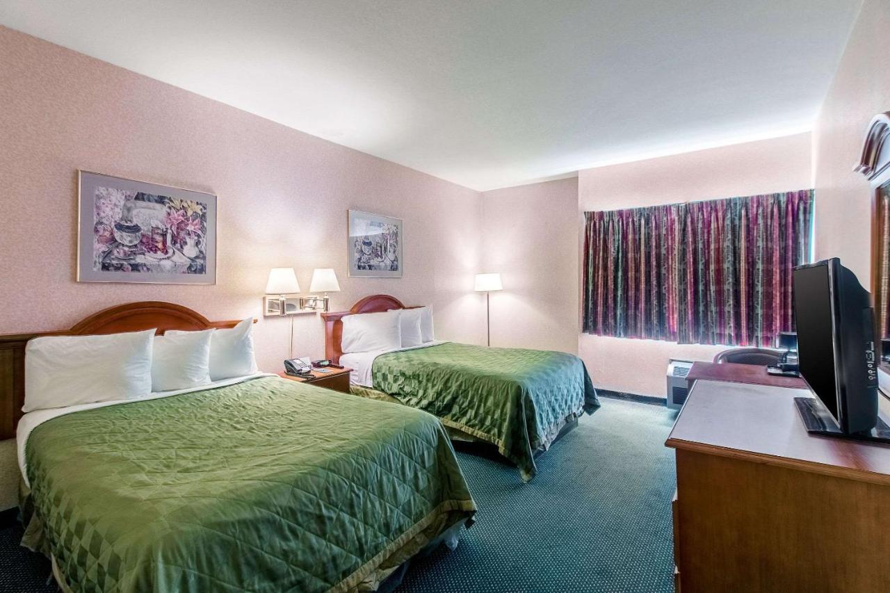 San Bernandino Inn & Suites Сан Бернардино Екстериор снимка